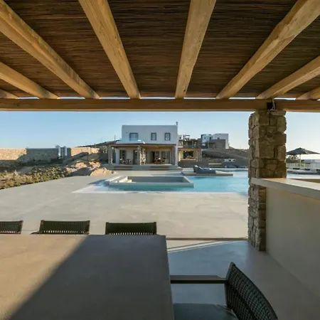Lux & Pool Greece Villa